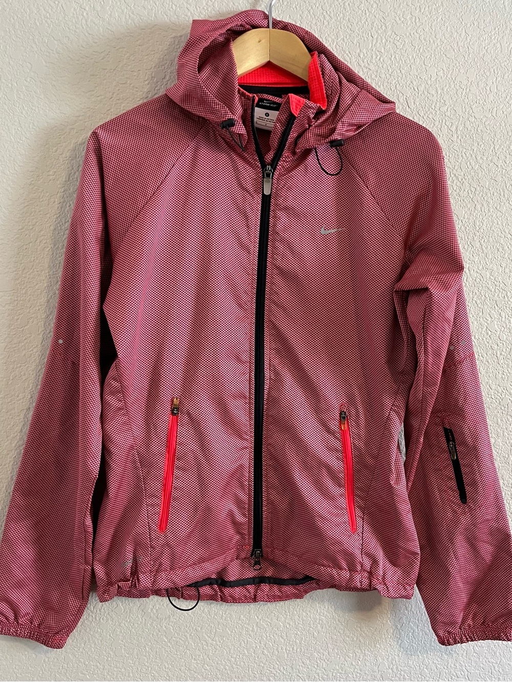 Nike Storm Fit Womens Running Jacket Windbreaker Rain